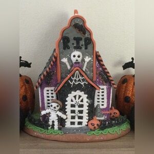 Gingerbread Halloween House